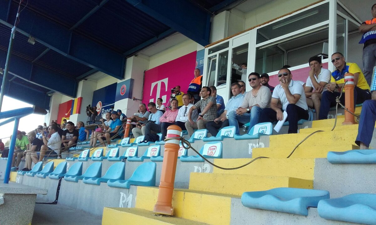 VIDEO+FOTO Daum prezent la toate acțiunile ce țin de fotbalul românesc! Azi a fost să vadă meciurile României U17 și U19: "Am vorbit cu jucătorii la cabine"