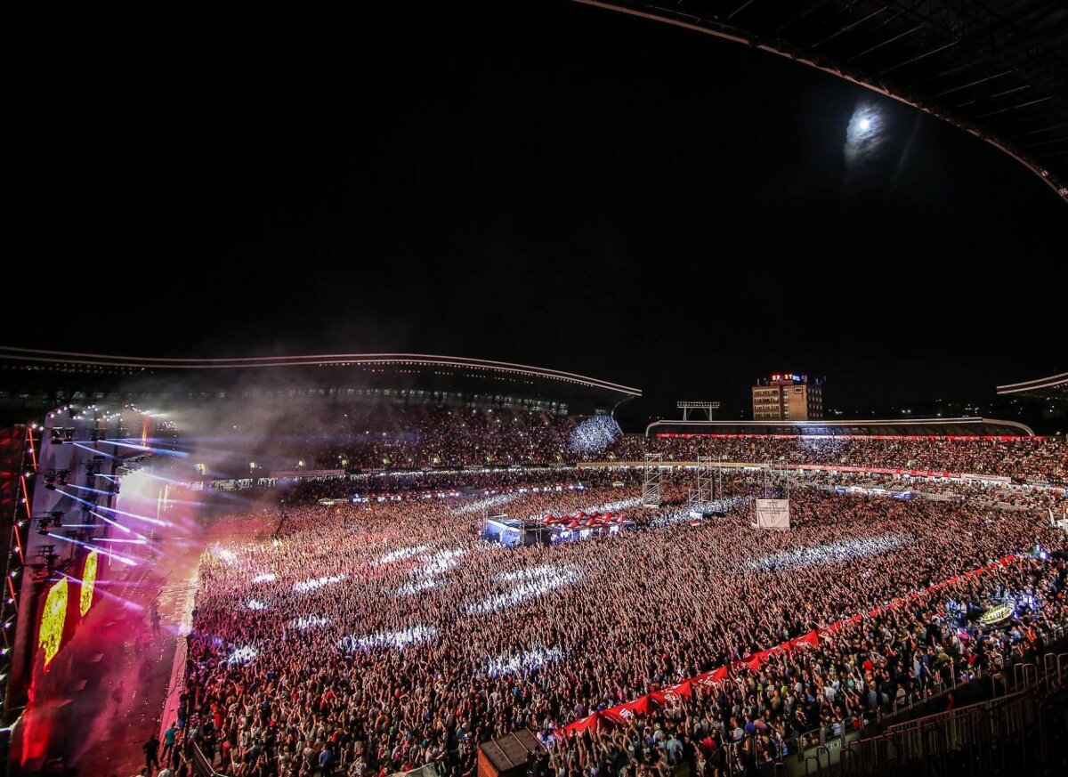 FOTO Arătura Cluj Arena » După Festivalul Untold gazonul arată groaznic: până la meciul cu Muntenegru mai sunt doar 24 de zile