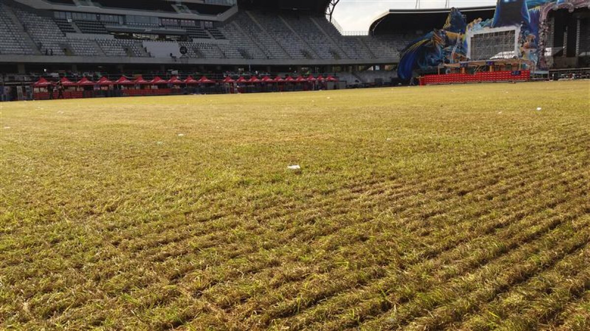 FOTO Arătura Cluj Arena » După Festivalul Untold gazonul arată groaznic: până la meciul cu Muntenegru mai sunt doar 24 de zile