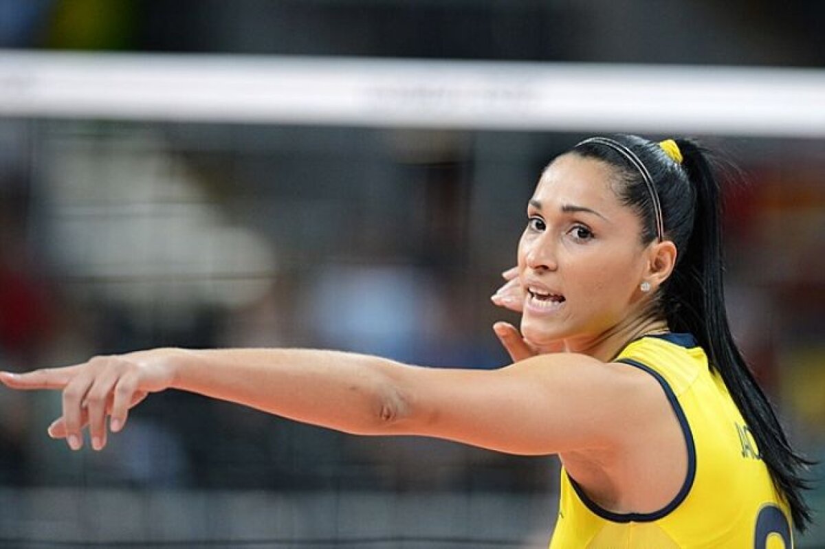 FOTO Cea mai sexy » O voleibalista braziliană a fost desemnată cea mai frumoasă sportivă de la Rio