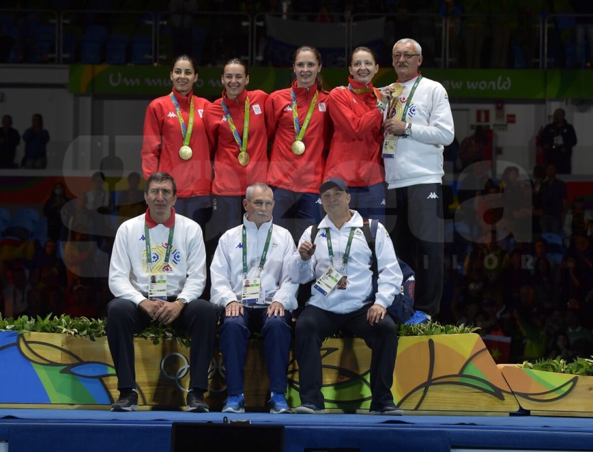 FOTO » FANTASTIC!!! Suntem mândri de voi!!! A venit prima medalie și e DE AUR: ”Tricolorele” de la spadă au învins campioana olimpică și mondială, China!