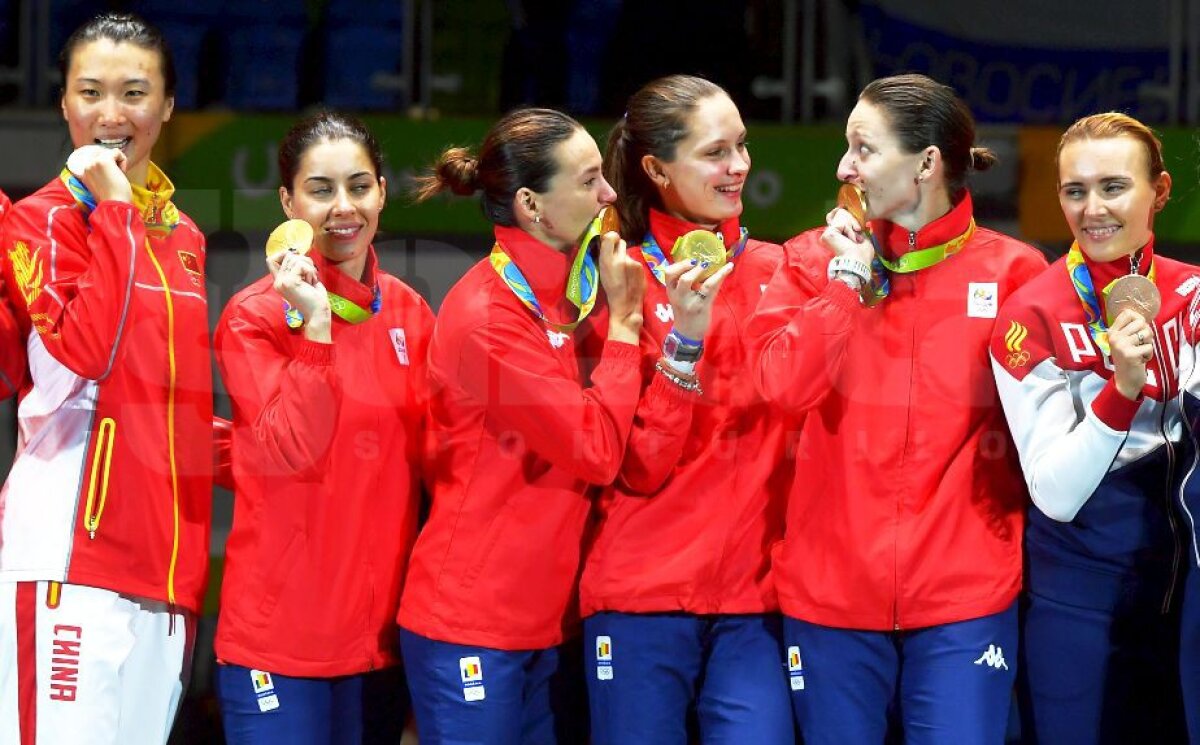 GALERIE FOTO Imaginile unei seri de aur » Fotoreporterul GSP a surprins 20 de imagini emoționante după finala de la scrimă