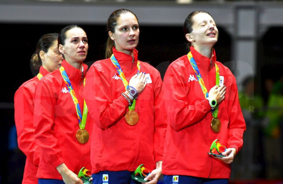 GALERIE FOTO Imaginile unei seri de aur » Fotoreporterul GSP a surprins 20 de imagini emoționante după finala de la scrimă