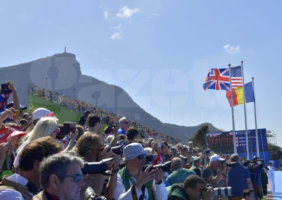 GALERIE FOTO Bravo, fetelor! Încă o medalie pentru România! Echipajul de 8+1 aduce bronzul