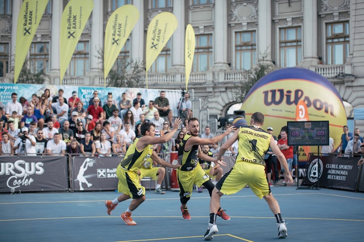 A fost spectacol sâmbătă noapte în Piața Universității! Turneul 3x3 Bucharest Challenger are loc și duminică începând cu ora 17:00