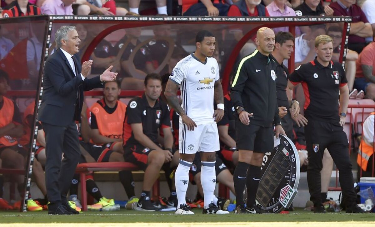 VIDEO+FOTO Debut în forță pentru Mourinho în Premier League » United a câștigat lejer în deplasare, iar cel mai frumos dintre goluri a fost semnat de Ibra