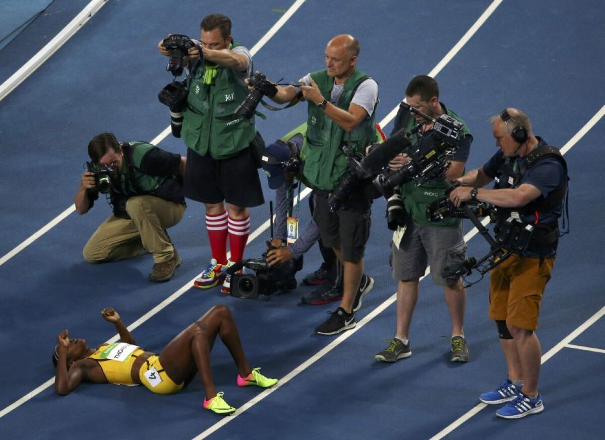 GALERIE FOTO Jocuri olimpice, jocuri de culoare » 11 imagini de la Rio care te inundă şi te copleşesc. Emoţii multe, fericire şi tristeţe. Olimpiada se transformă deja în amintiri