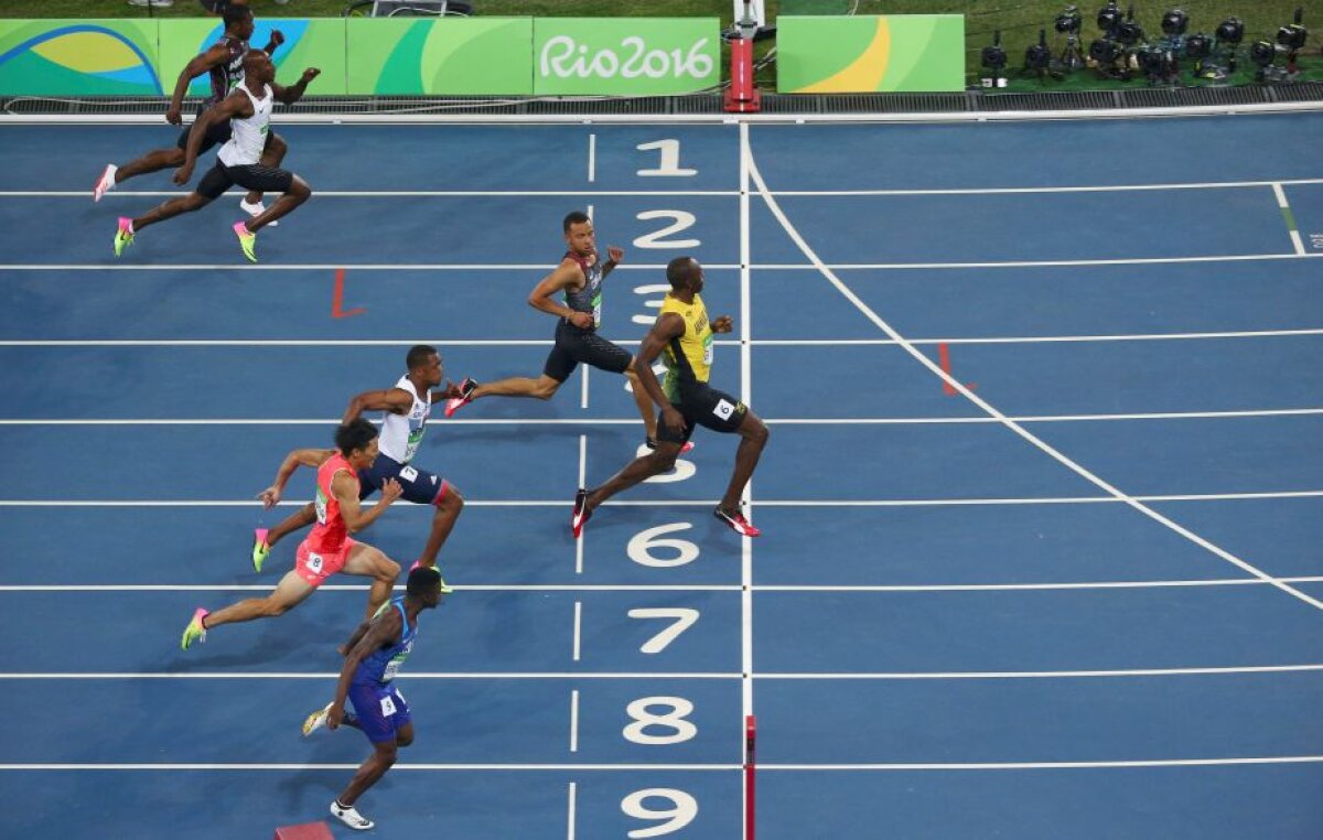 VIDEO ”7ulgerul” neobosit » Bolt intră în istorie cu al treilea aur olimpic consecutiv la 100m!