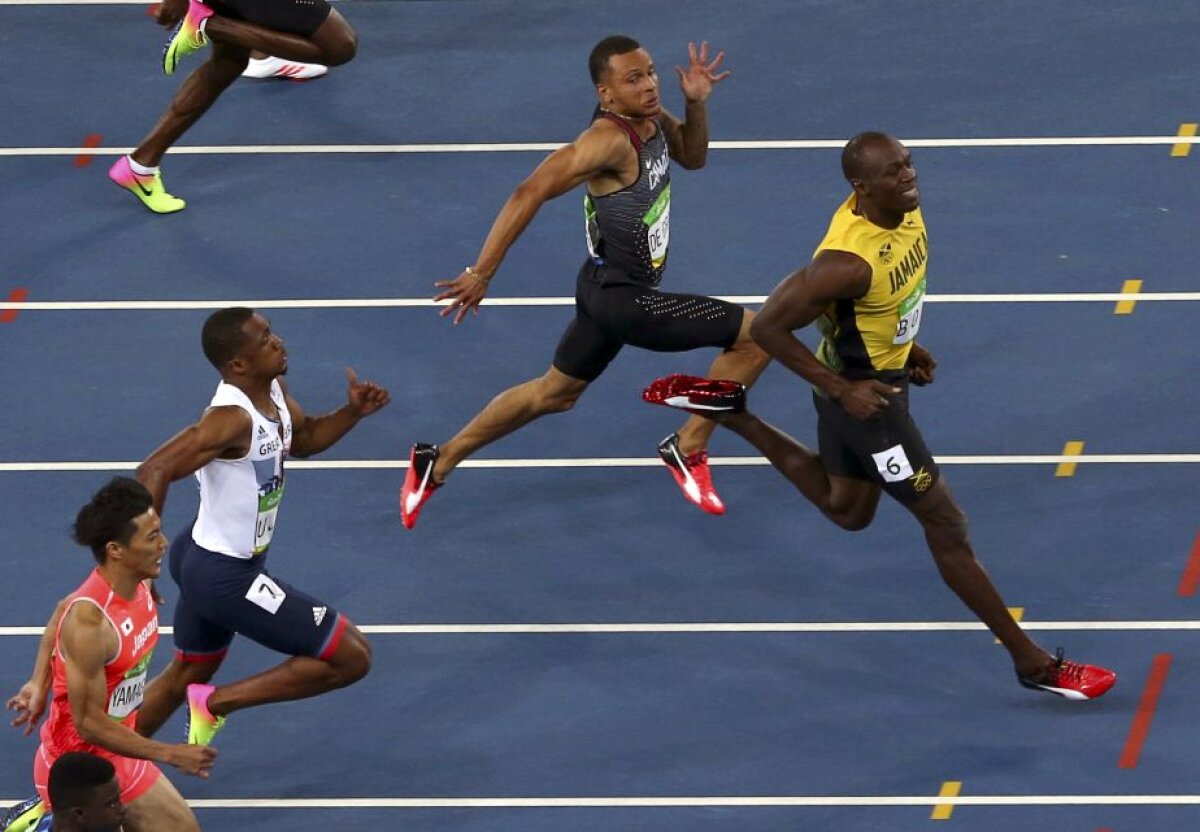 GALERIE FOTO » BLITZ! BLITZ! BLITZ! 20 de imagini de senzaţie cu Usain Bolt care au făcut înconjurul lumii