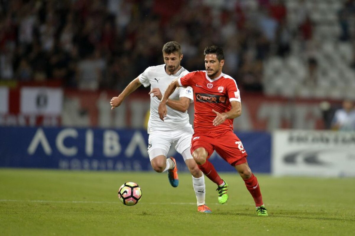 VIDEO+FOTO » "Câinii" mușcă tot mai tare » Dinamo a învins lejer FC Voluntari, scor 3-1, și urcă pe primul loc