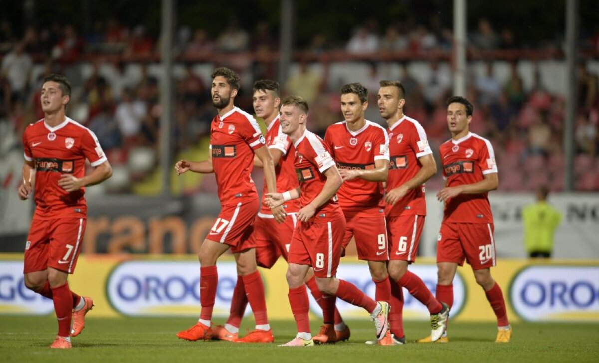 VIDEO+FOTO » "Câinii" mușcă tot mai tare » Dinamo a învins lejer FC Voluntari, scor 3-1, și urcă pe primul loc