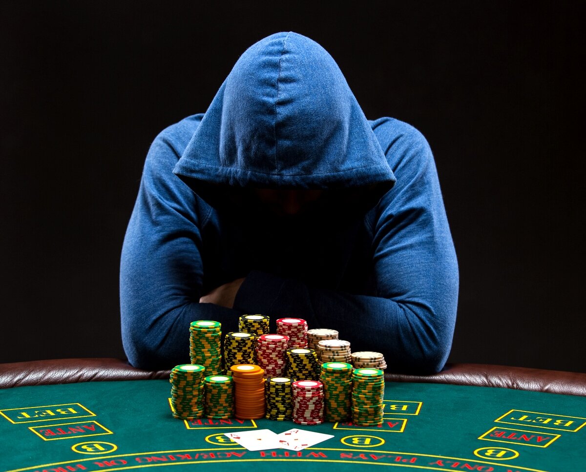 Scandal la masa de poker! Nume grele din industrie, amestecate în denunțuri și acuze