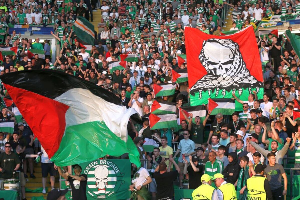 Scandal la meciul Celtic - Hapoel Beer Sheva » Scoțienii au afișat steagurile Palestinei