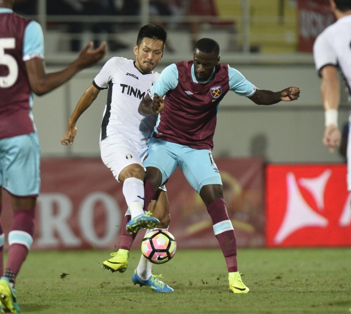 FOTO și VIDEO » AliBack! Atacantul a revenit cu gol după accidentare și le dă speranțe campionilor înaintea meciului retur cu West Ham