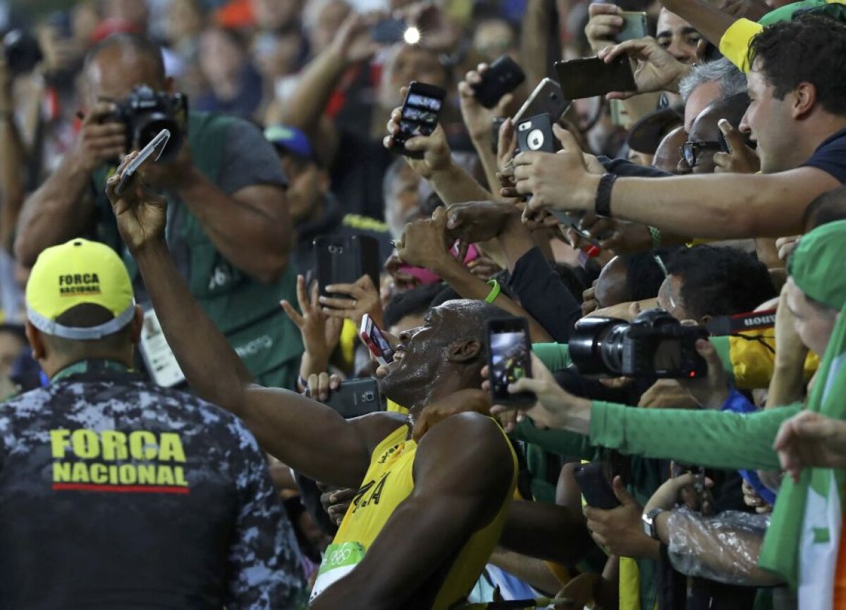 VIDEO+FOTO The Flash » Supremația lui Bolt continuă și la 200m! Încetinit de ploaie, jamaicanul nu și-a putut doborî recordul mondial