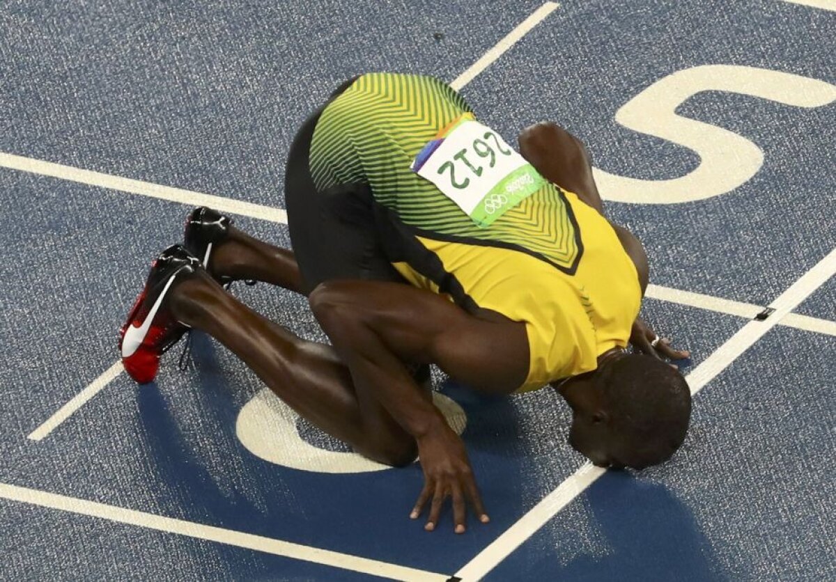 VIDEO+FOTO The Flash » Supremația lui Bolt continuă și la 200m! Încetinit de ploaie, jamaicanul nu și-a putut doborî recordul mondial