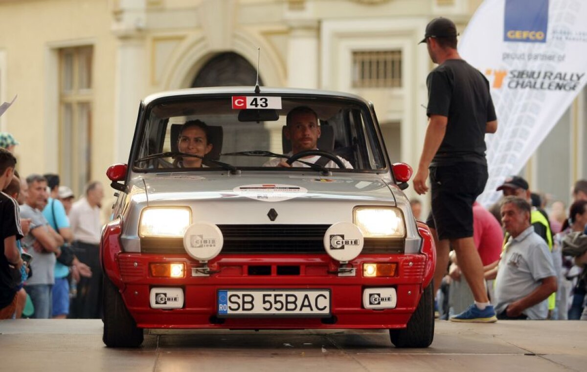 GALERIE FOTO » Un Austin de 92 de ani este vedeta vehiculelor istorice la Sibiu Rally Challenge