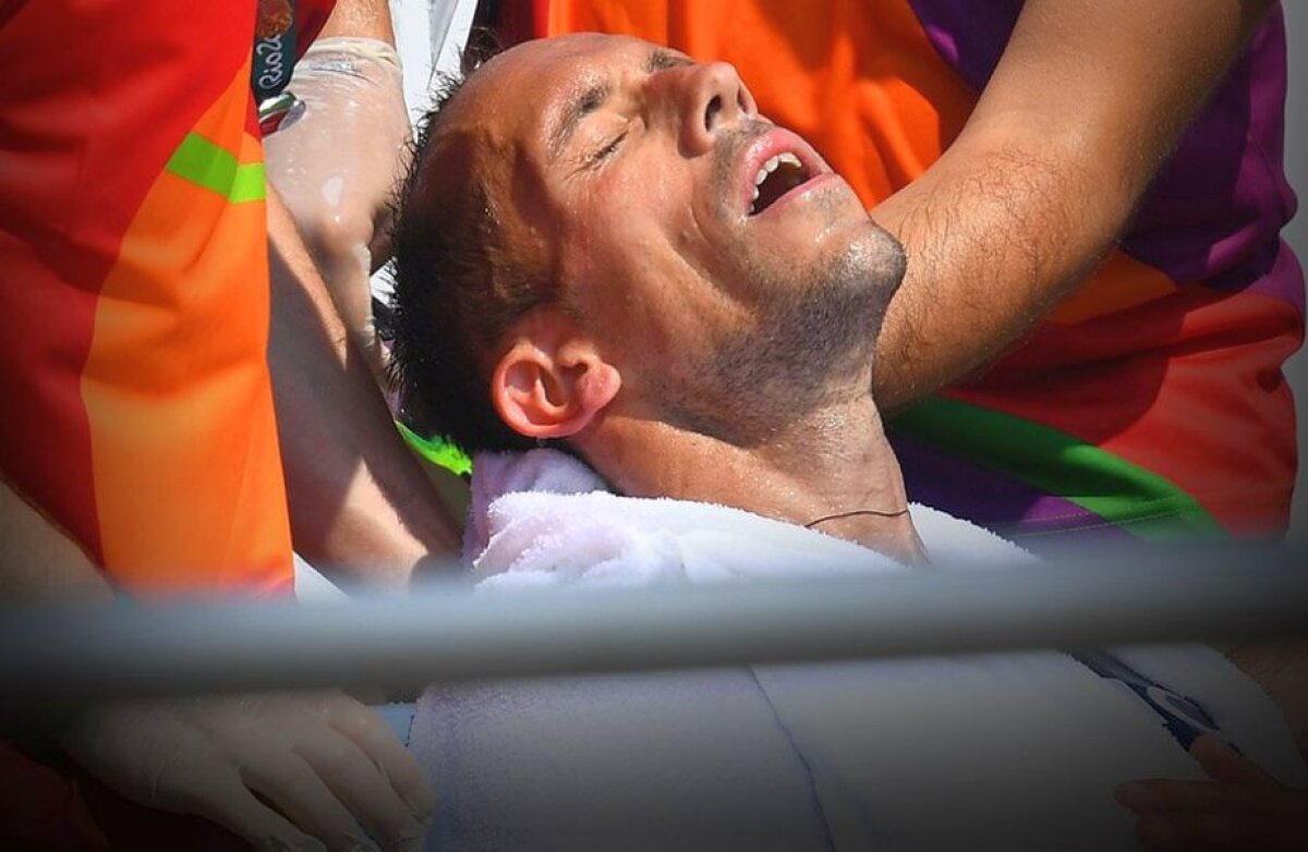 FOTO Moment incredibil în cursa de 50 km marș unde a participat și un român » Un atlet a făcut pe el și a leșinat » Cum a terminat întrecerea