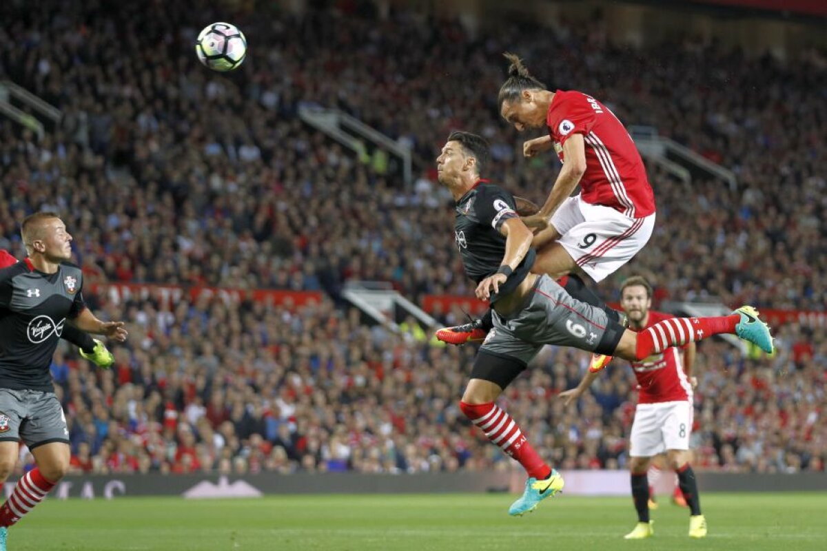 VIDEO+FOTO Gol după gol pentru SuperIbra! Zlatan a marcat de două ori pentru Manchester United