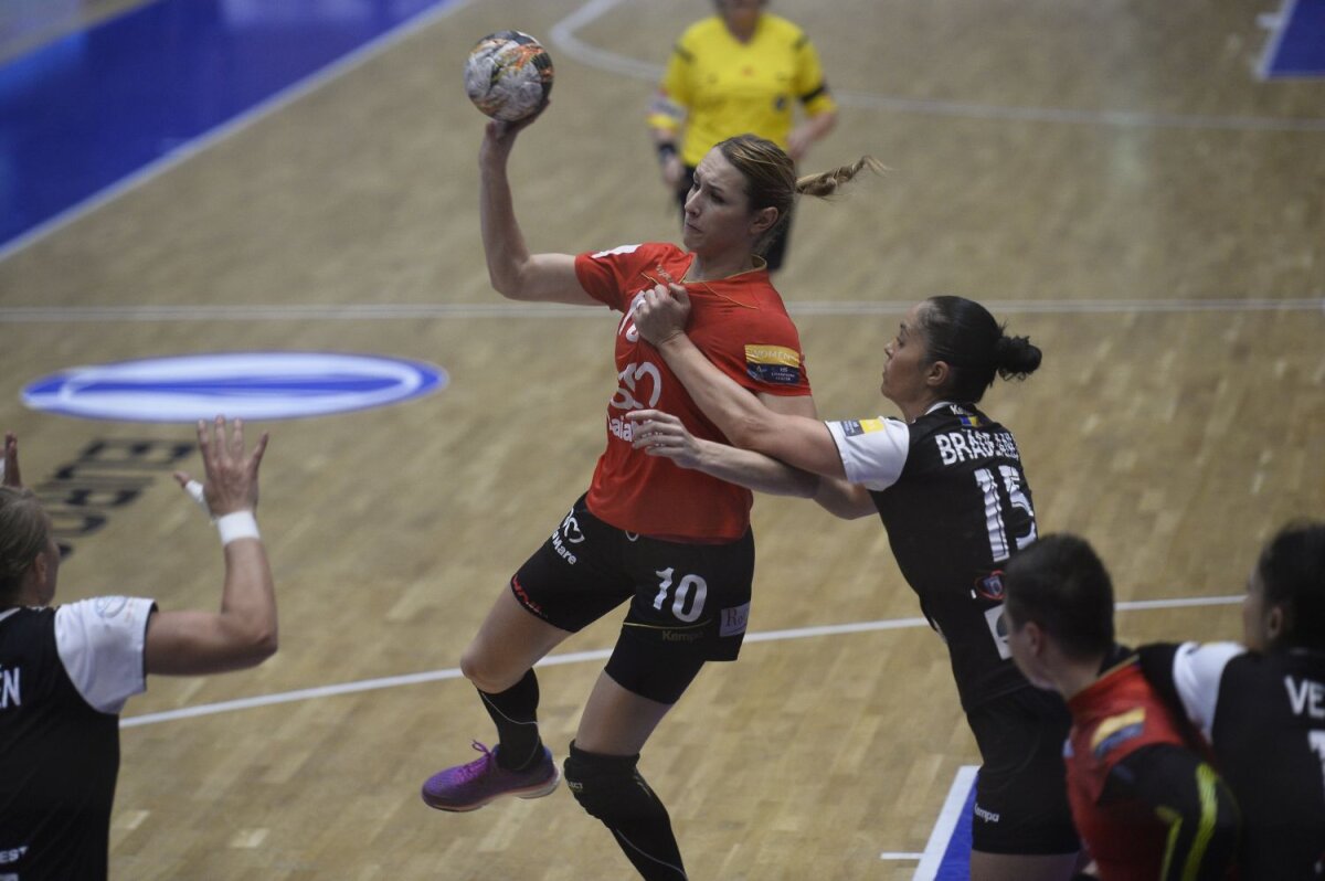 Corespondență din Brazilia » Avem în campionatele de handbal și volei sportive de mare valoare care evoluează în finale olimpice la Rio » Ele joacă sau au jucat în România! Plus: Maestrul care trece aproape neobservat