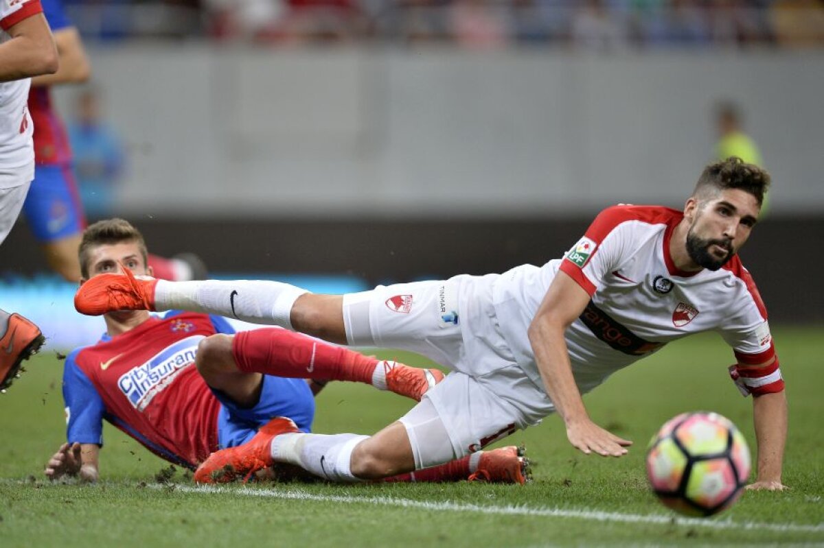 VIDEO și FOTO » Fotbal, orgolii și spectacol! Steaua și Dinamo au remizat într-un superduel cu două goluri