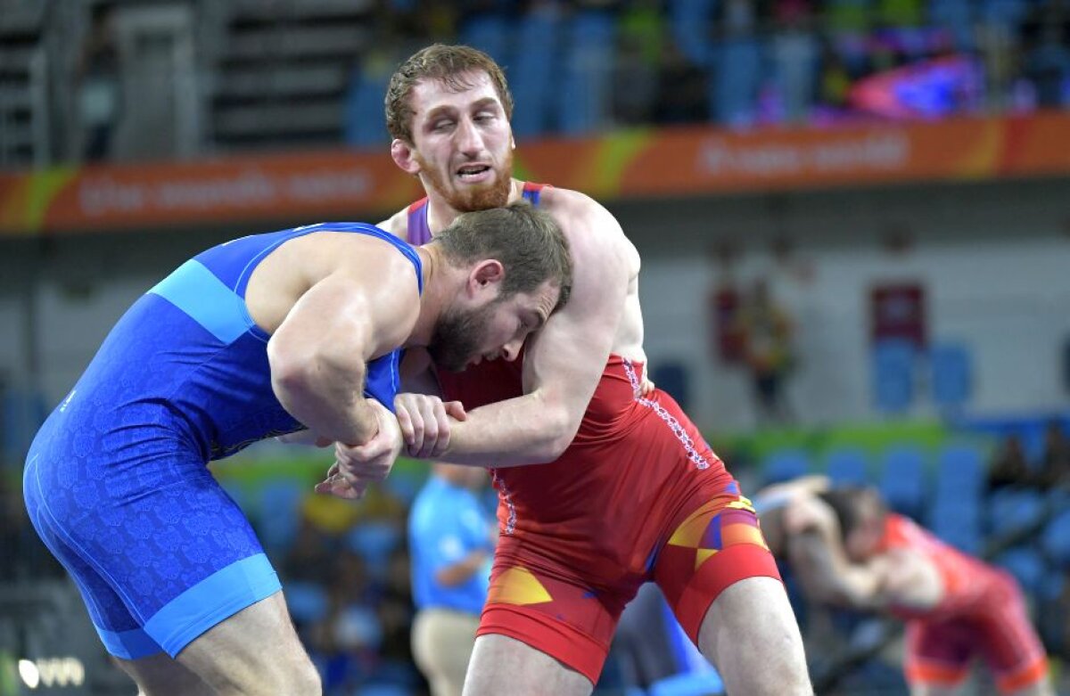 FOTO Medalie de bronz pentru România la lupte libere! 