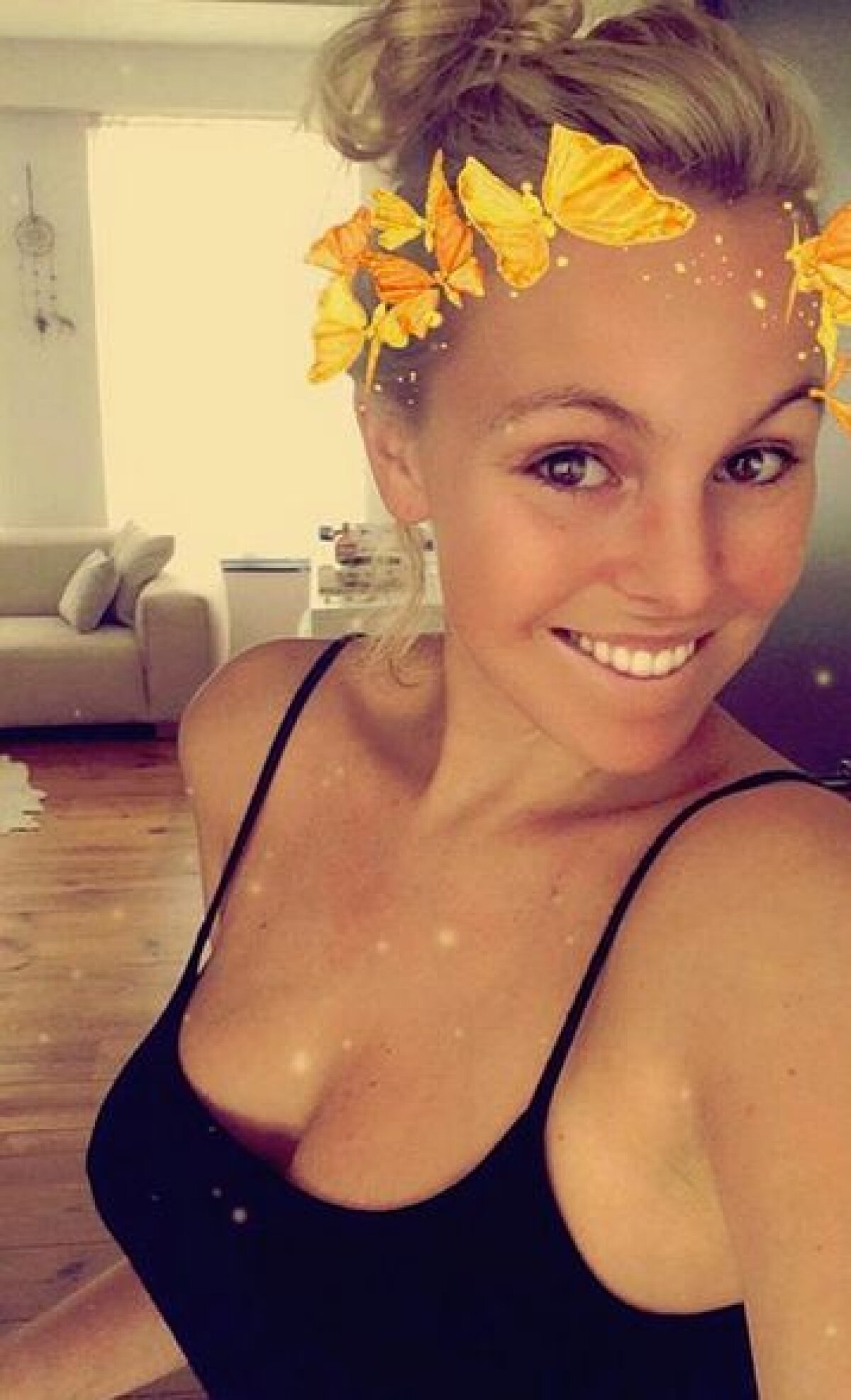 FOTO Un fotbalist a încercat să o agațe la supermarket, dar ea s-a ținut tare: ”Nu am cedat farmecului său”