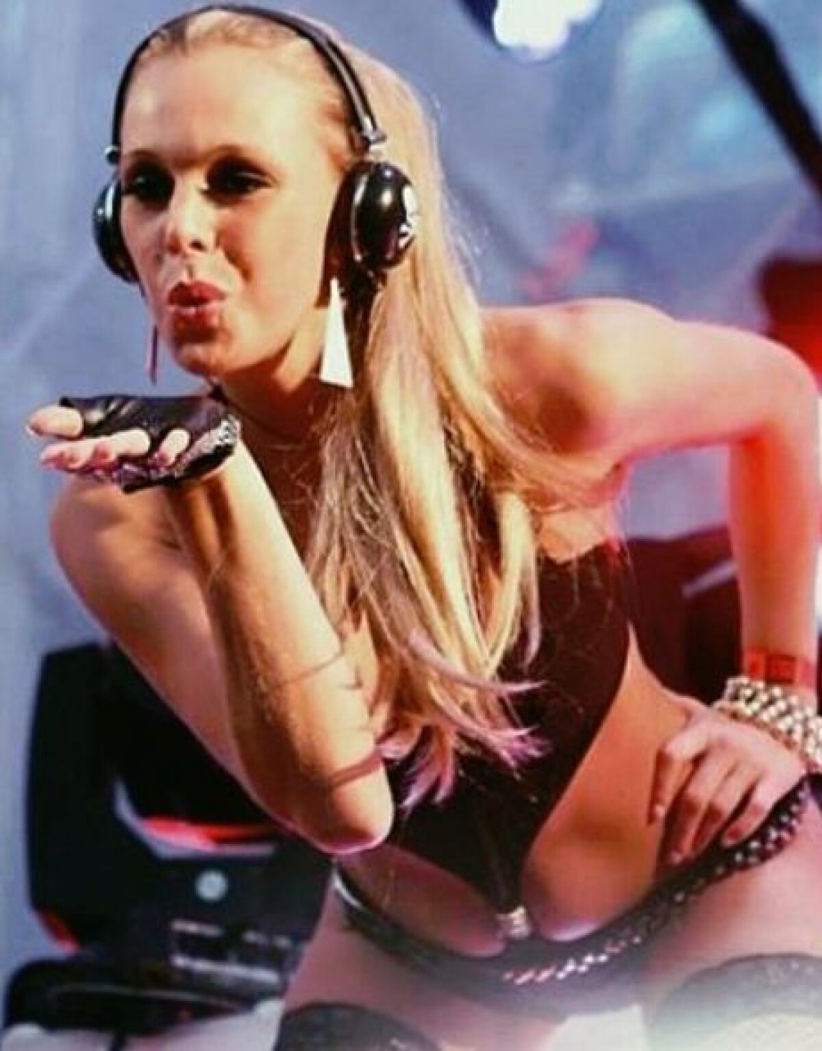 FOTO Un fotbalist a încercat să o agațe la supermarket, dar ea s-a ținut tare: ”Nu am cedat farmecului său”