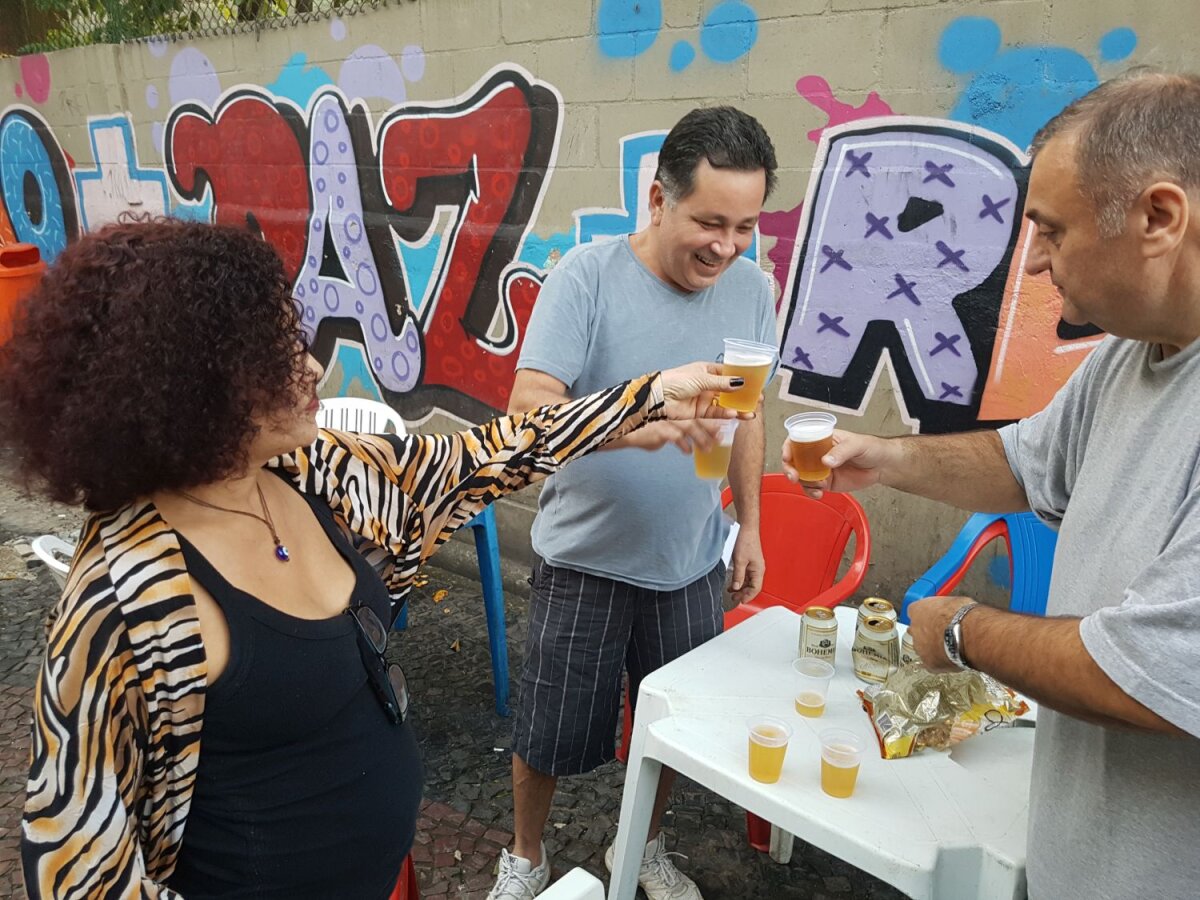 Corespondență din Brazilia » Regina favelei » Incursiune în lumea nevăzută din Rio: Mirela Neag a stat de vorbă cu Marcia, liderul femeilor din Cerro Cora