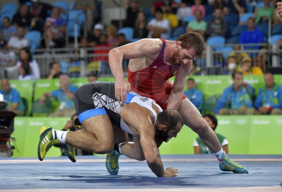 FOTO Medalie de bronz pentru România la lupte libere! 