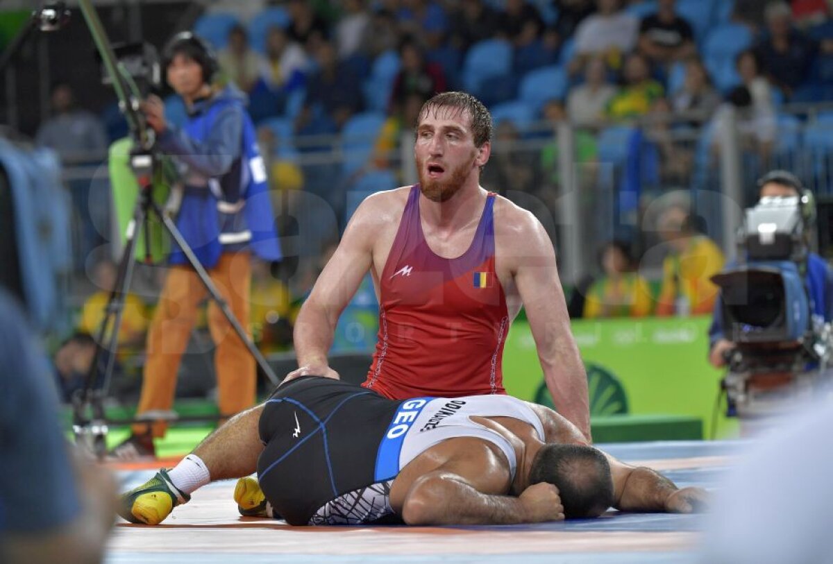 FOTO Medalie de bronz pentru România la lupte libere! 