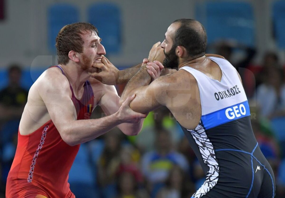 FOTO Medalie de bronz pentru România la lupte libere! 