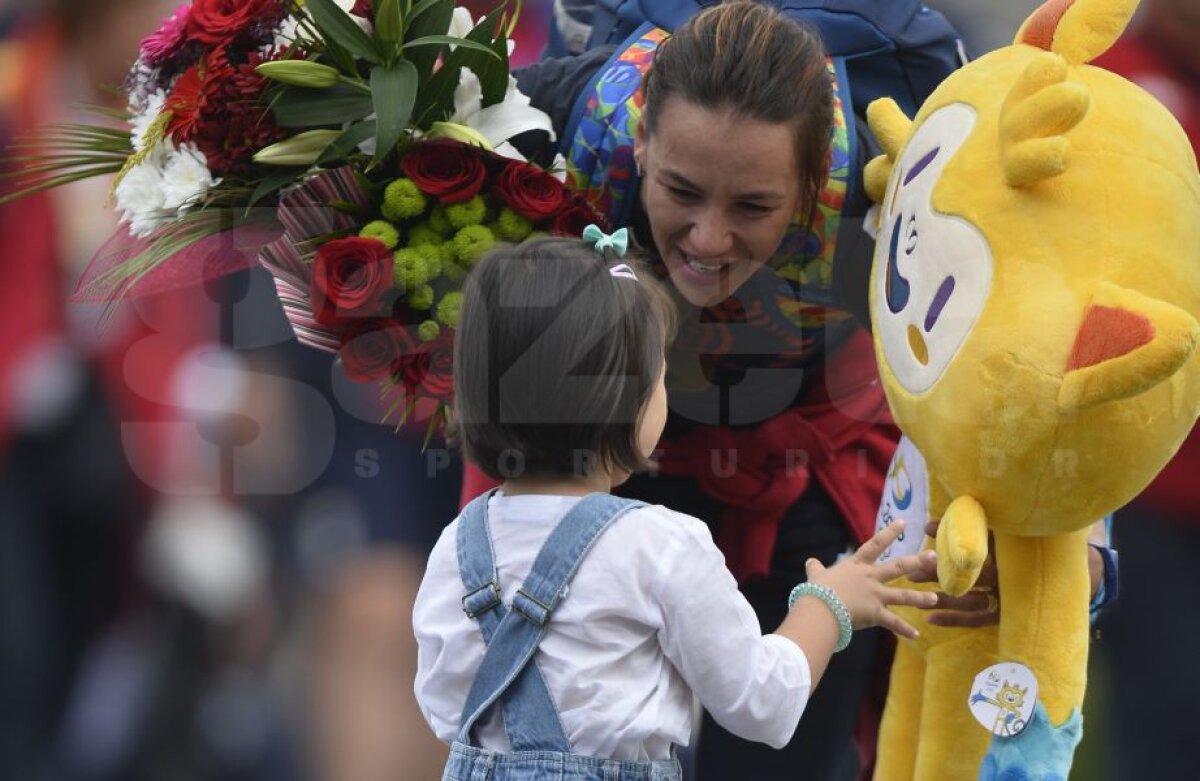 Campioanele olimpice s-au întors în ţară » Simona Gherman: ”Parcă am câștigat acum un an”