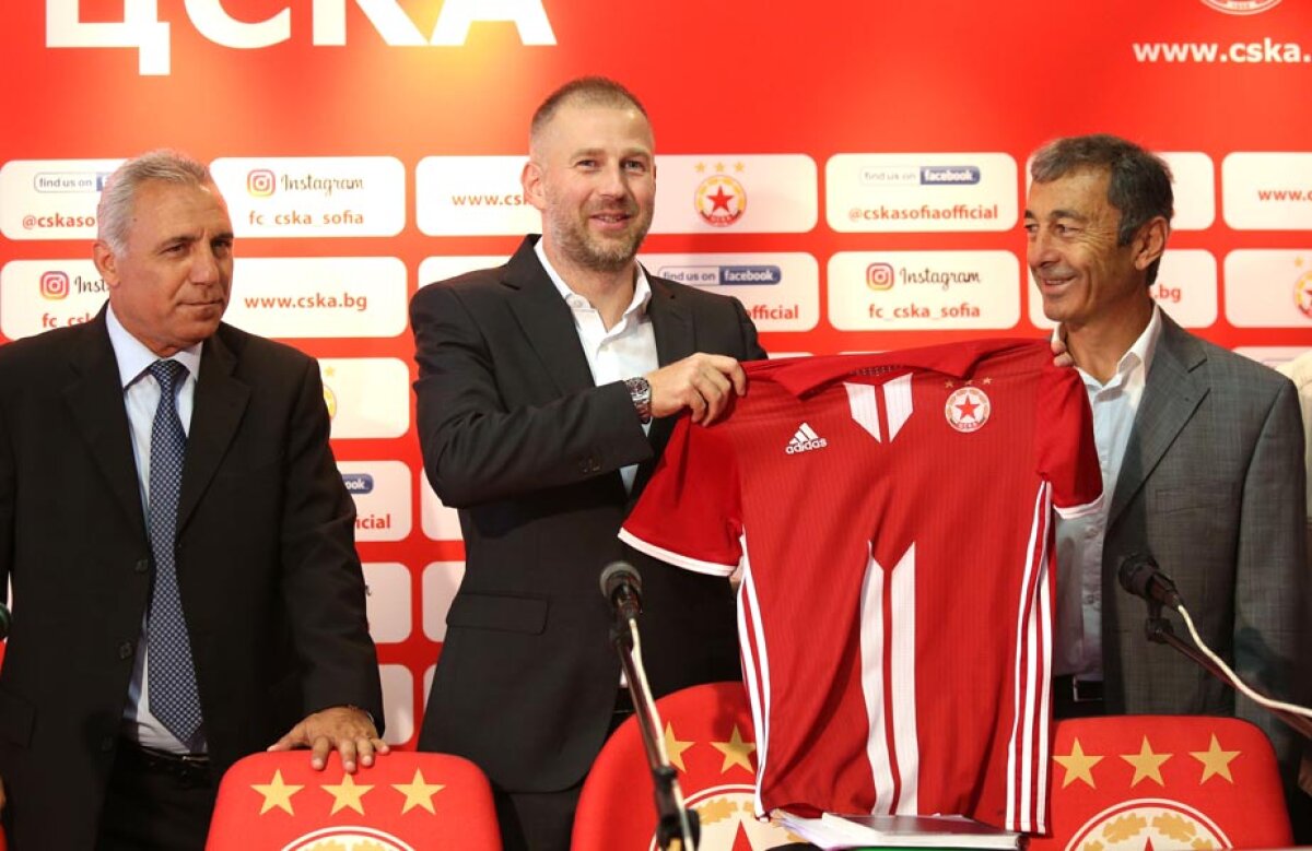 FOTO Legendele s-au reunit ieri pentru a-l prezenta pe el! Edi Iordănescu și-a început aventura la ȚSKA Sofia