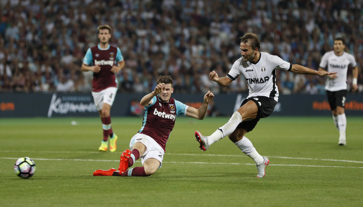 FOTO » Calificare senzaţională pentru Astra! Giurgiuvenii merg în grupele Europa League după ce au învins West Ham