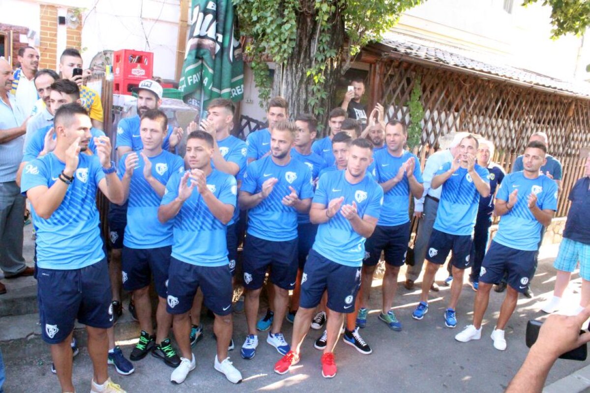 VIDEO+FOTO Nebunie la meciul Petrolului din Liga a 4-a! "Găzarii" s-au impus pe un stadion cu peste 6.000 de spectatori care au făcut show