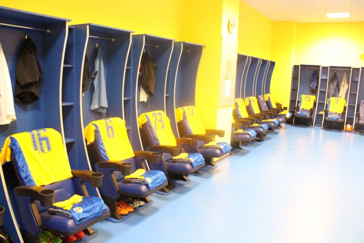 VIDEO+FOTO Nebunie la meciul Petrolului din Liga a 4-a! "Găzarii" s-au impus pe un stadion cu peste 6.000 de spectatori care au făcut show