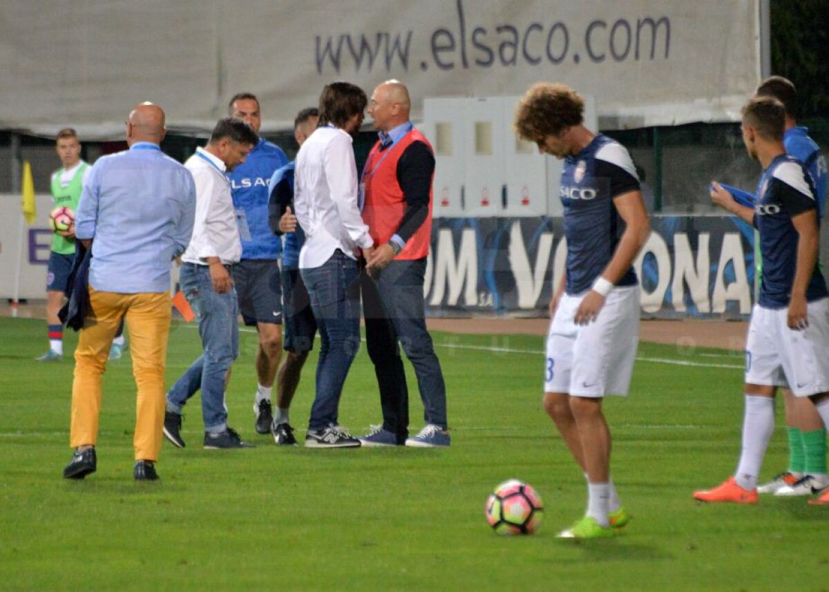 GALERIE FOTO EXCLUSIV Scandal la pauza meciului dintre Botoșani și ASA » Dan Alexa a sărit la arbitri și la Leo Grozavu: "A fost un arbitraj prost"