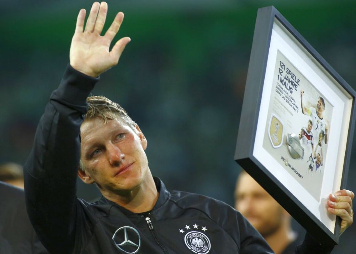 GALERIE FOTO Bastian Schweinsteiger a plâns ca un copil la ultimul meci în tricoul Germaniei