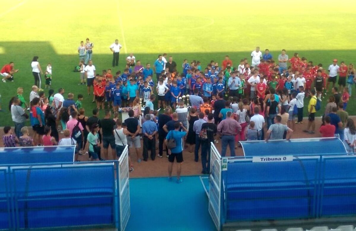 GALERIE FOTO Academia lui Flavius Stoican, la primul succes » Puștii de 11 ani au câștigat un turneu local