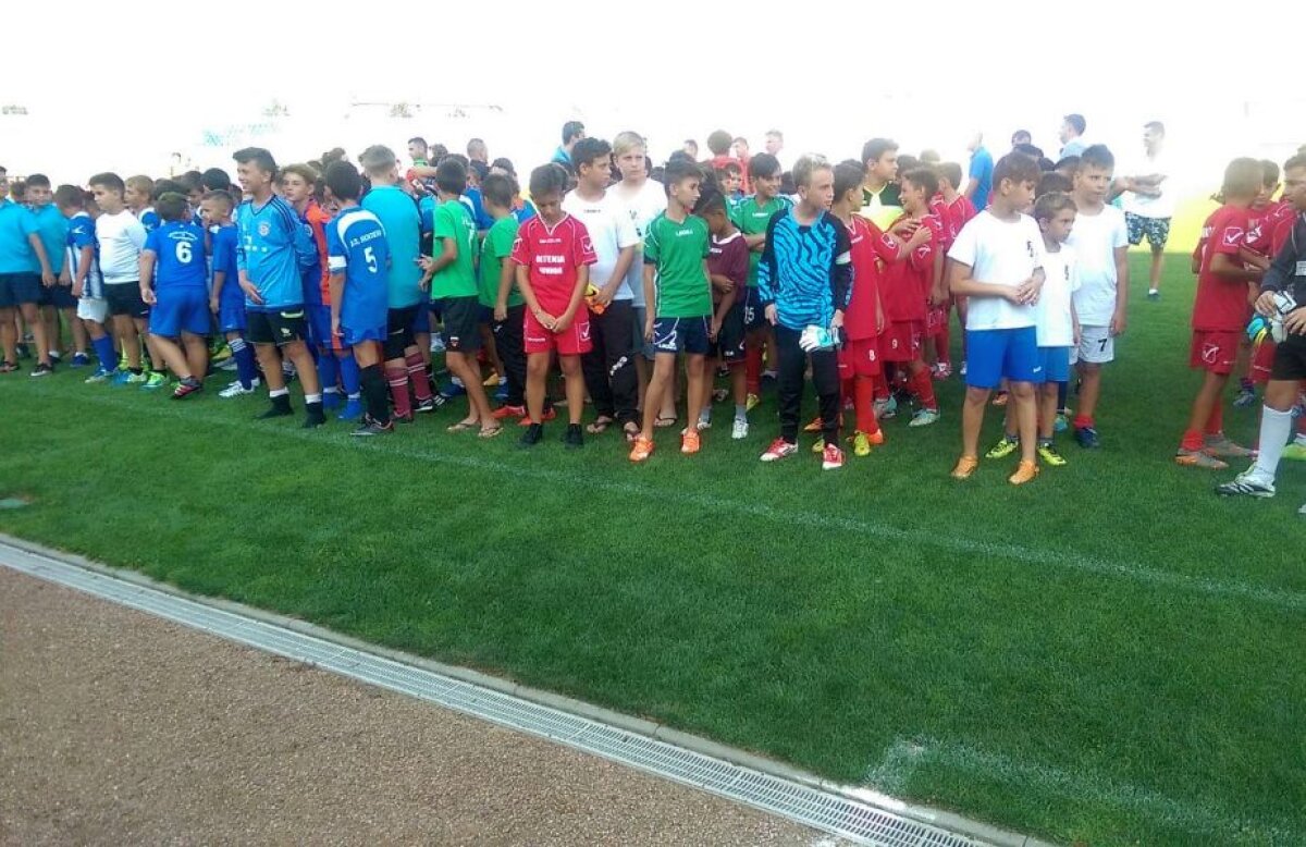 GALERIE FOTO Academia lui Flavius Stoican, la primul succes » Puștii de 11 ani au câștigat un turneu local