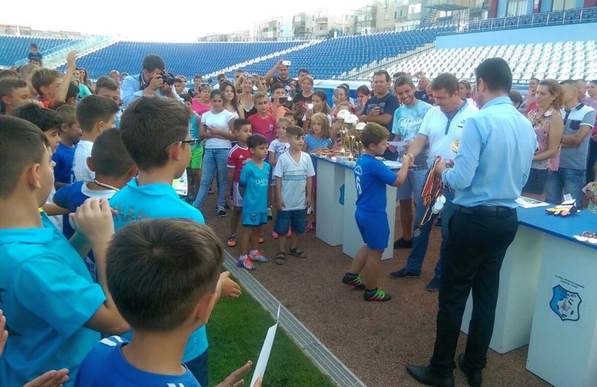 GALERIE FOTO Academia lui Flavius Stoican, la primul succes » Puștii de 11 ani au câștigat un turneu local