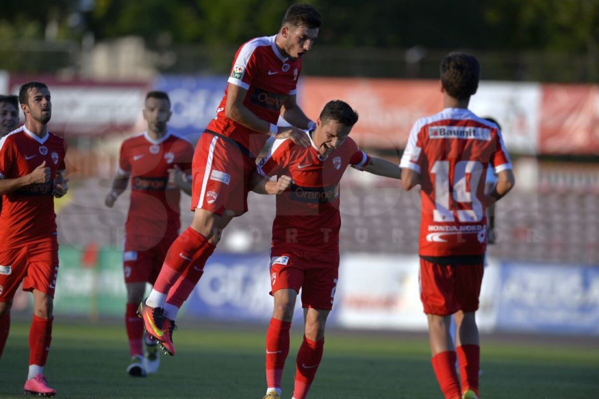 FOTO » Dinamo a câștigat amicalul cu liderul din Bulgaria, scor 3-2