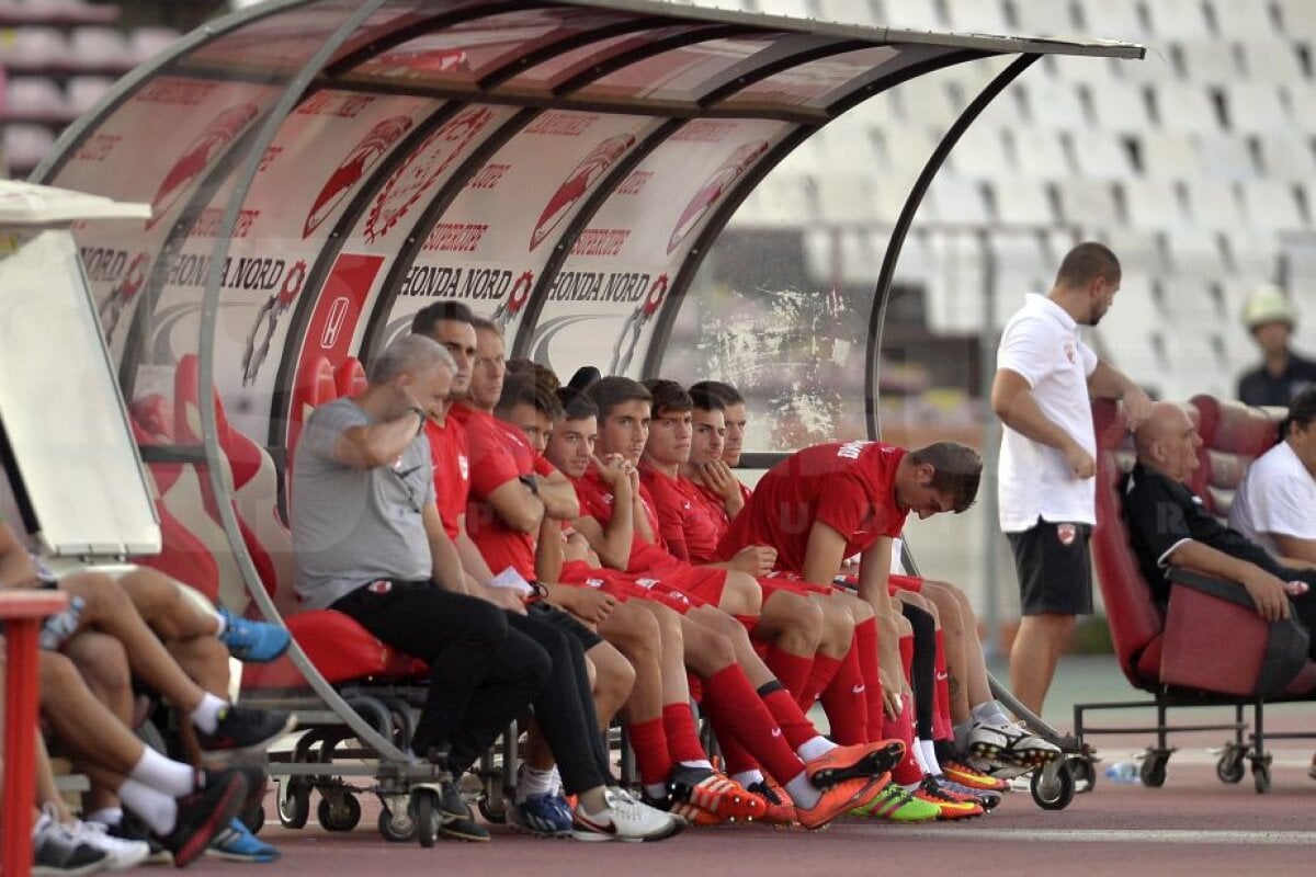 FOTO » Dinamo a câștigat amicalul cu liderul din Bulgaria, scor 3-2