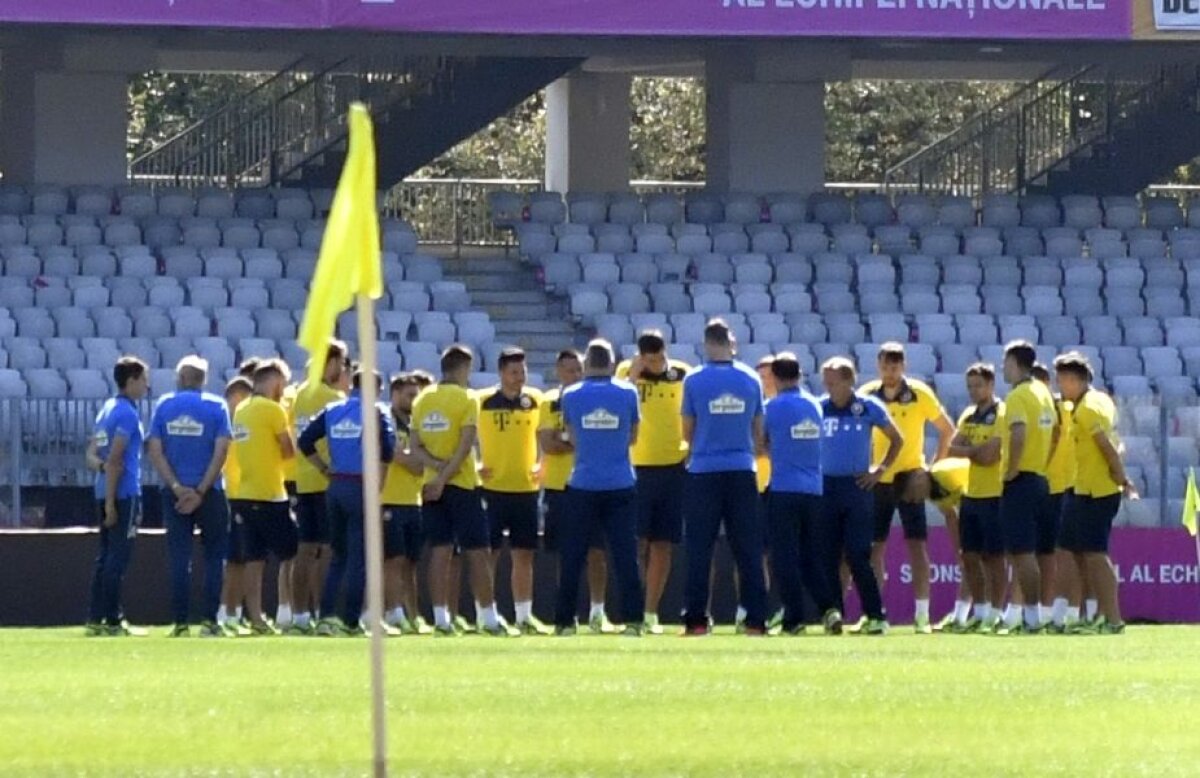 VIDEO + FOTO Nicolae, înapoi la Nicușor » După un joc șters, România putea scoate o victorie cu Muntenegru în prelungiri, dar Stanciu și-a bătut joc de un penalty și s-a terminat 1-1