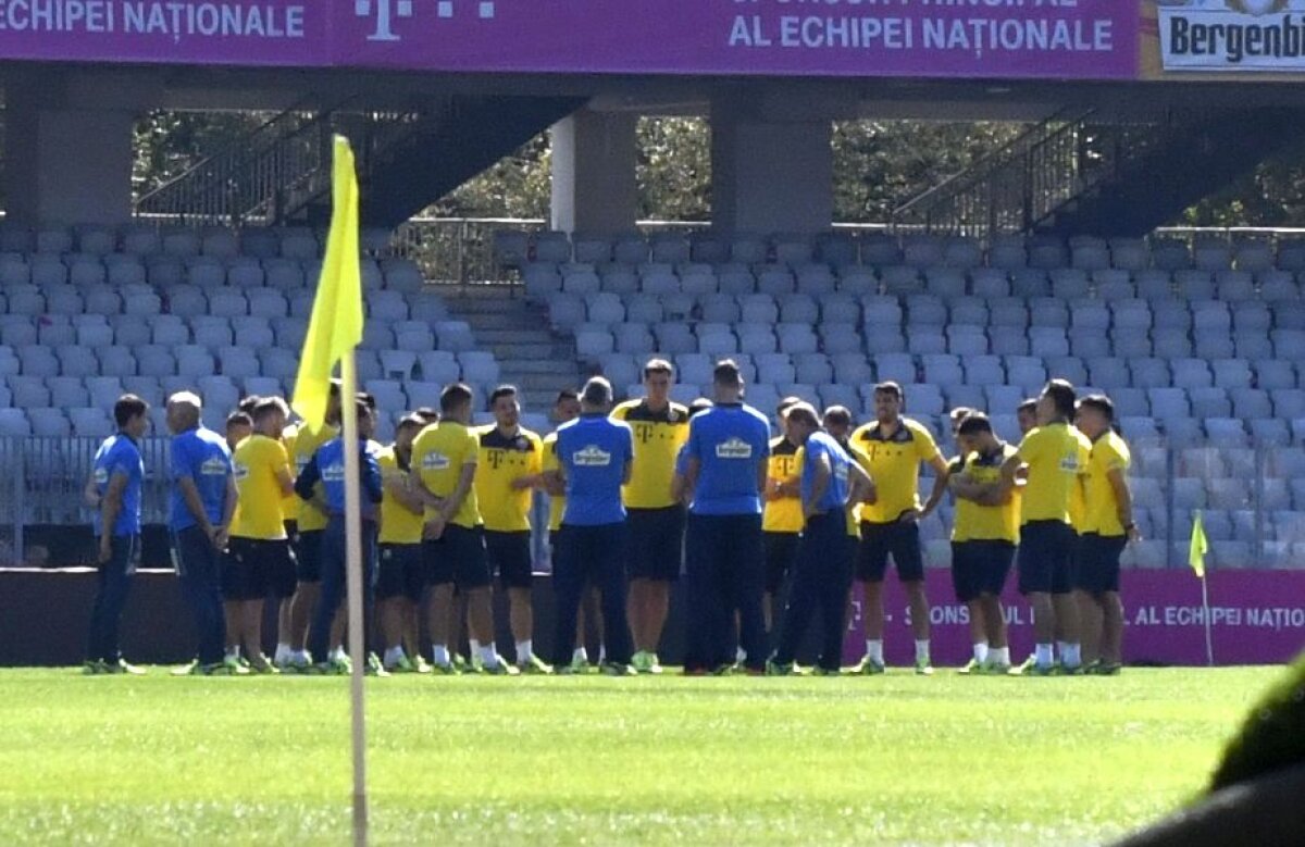 VIDEO + FOTO Nicolae, înapoi la Nicușor » După un joc șters, România putea scoate o victorie cu Muntenegru în prelungiri, dar Stanciu și-a bătut joc de un penalty și s-a terminat 1-1