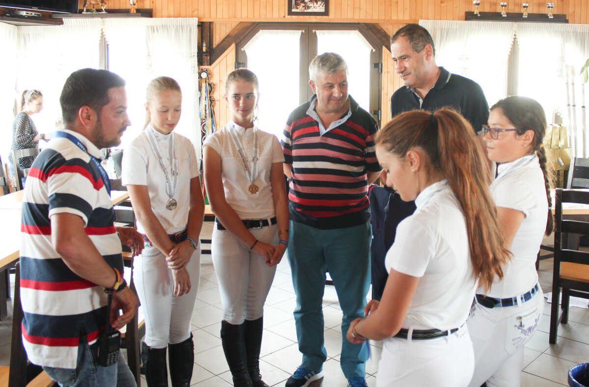 Medalie de bronz pentru echipa de copii, la Balcaniada de sărituri peste obstacole