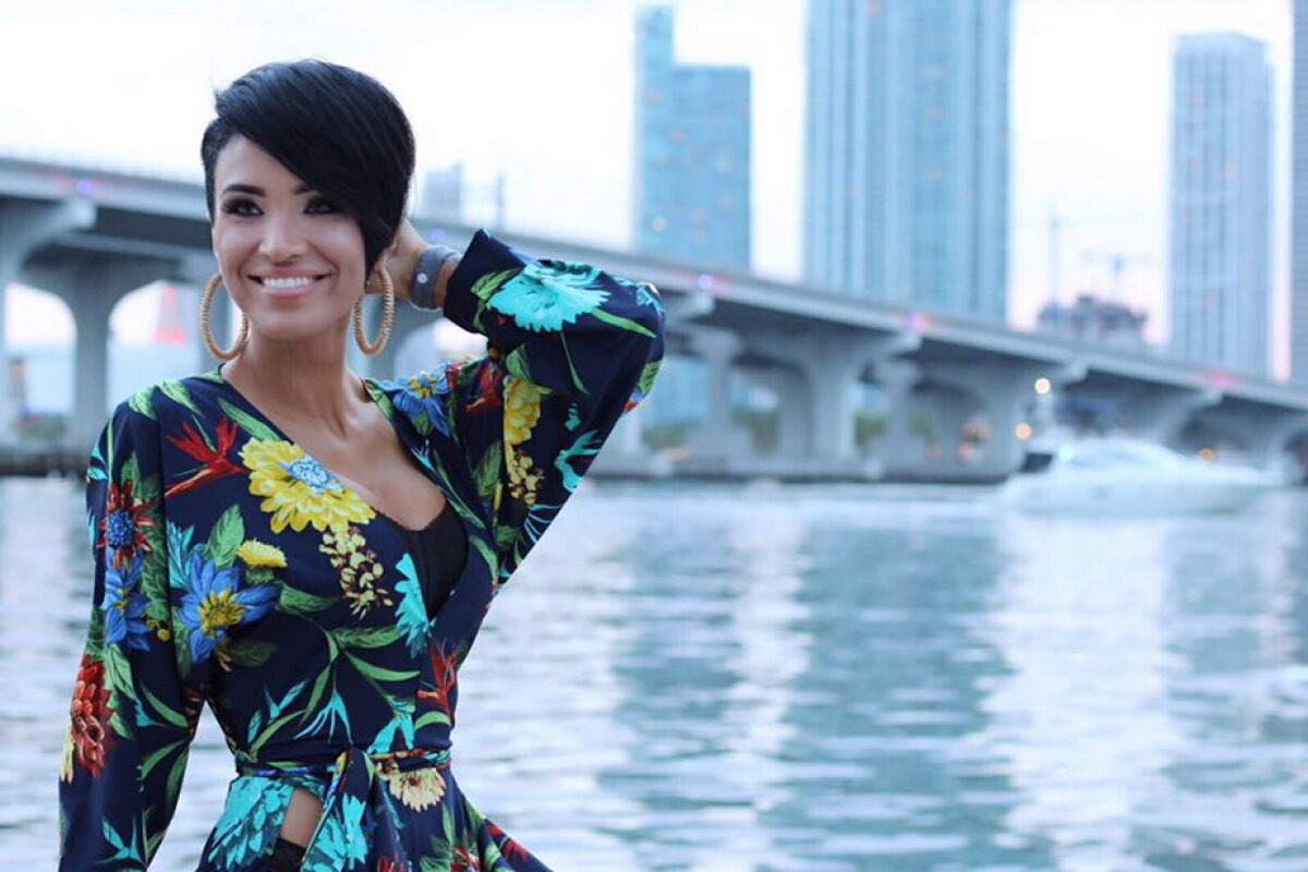 FOTO » Adelina Pestriţu, super-sexy în Miami