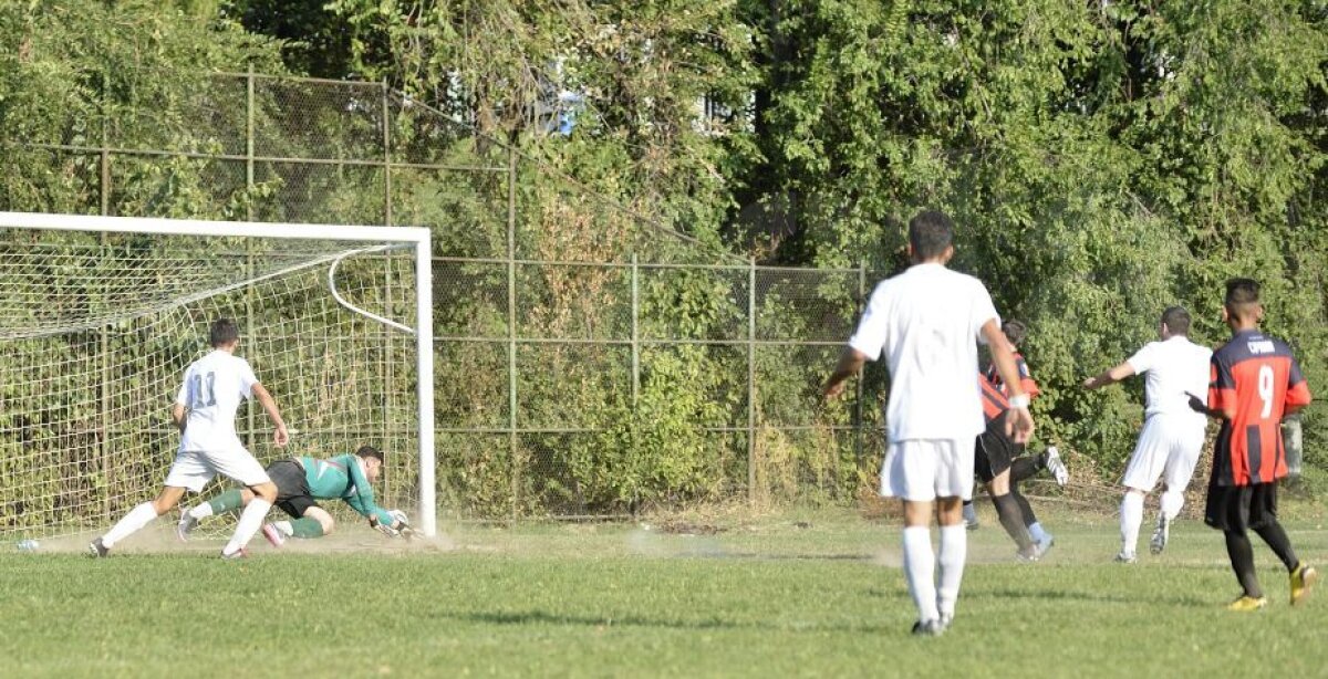 GALERIE FOTO Fără bani în Liga 1, cu prime la Liga a 5-a! Al doilea ”Rapid”, Mișcarea CFR, a câștigat și elevii lui Caciureac au fost remunerați după meci