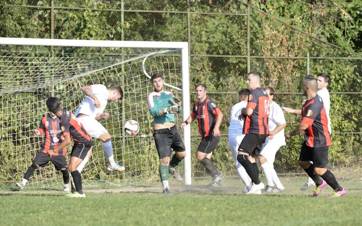 GALERIE FOTO Fără bani în Liga 1, cu prime la Liga a 5-a! Al doilea ”Rapid”, Mișcarea CFR, a câștigat și elevii lui Caciureac au fost remunerați după meci